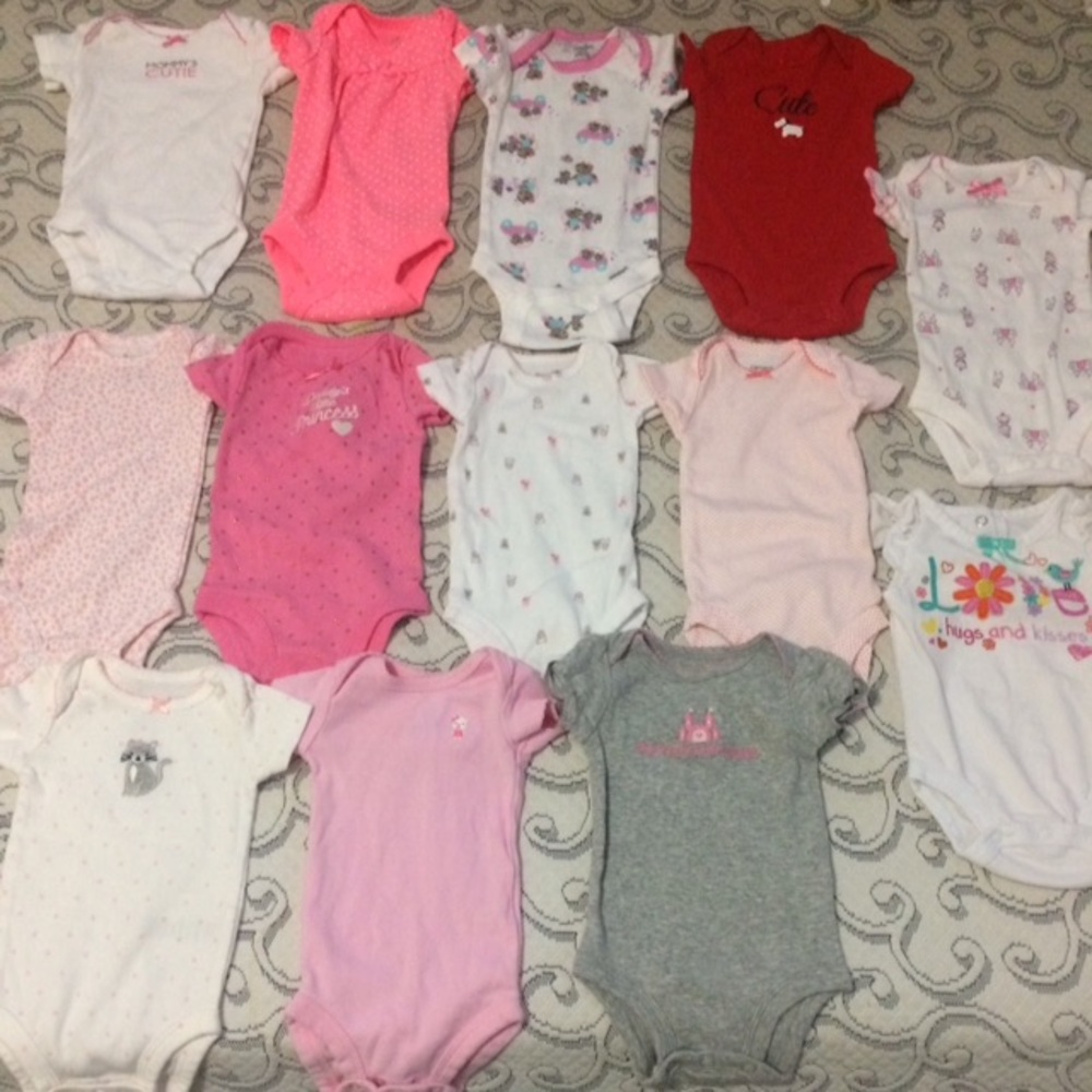 Newborn baby girl clothes from carters 13 piece !